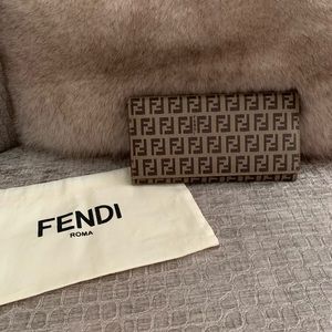 NWOT Fendi Zucca Wallet